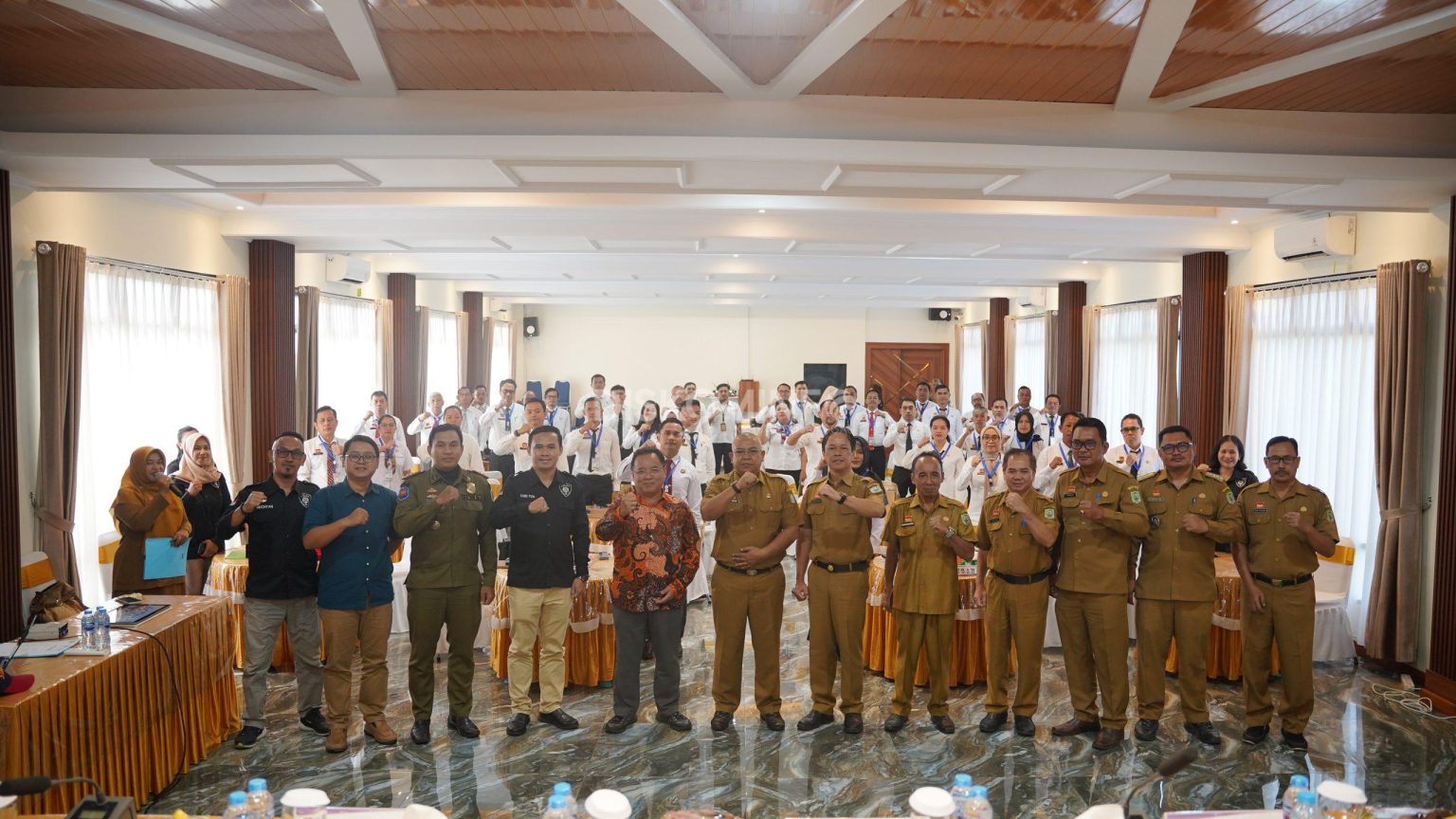 Pj. Sekda, Aswin Khatib Buka Bimtek Analis Kebijakan di Lingkungan Pemkab Sanggau
