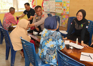 Polres Sanggau Gelar Pengobatan Gratis, Hadirkan Layanan Kesehatan Dekat Warga Terpencil