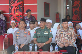 105 Jamaah Haji Dilepas, Polres Sanggau Pastikan Proses Pemberangkatan Berjalan Aman dan Lancar