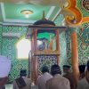 Panit Binmas Polsek Entikong Jadi Khatib Sholat Jumat, Sisipkan Pesan Kamtibmas dan Nilai Kebersamaan