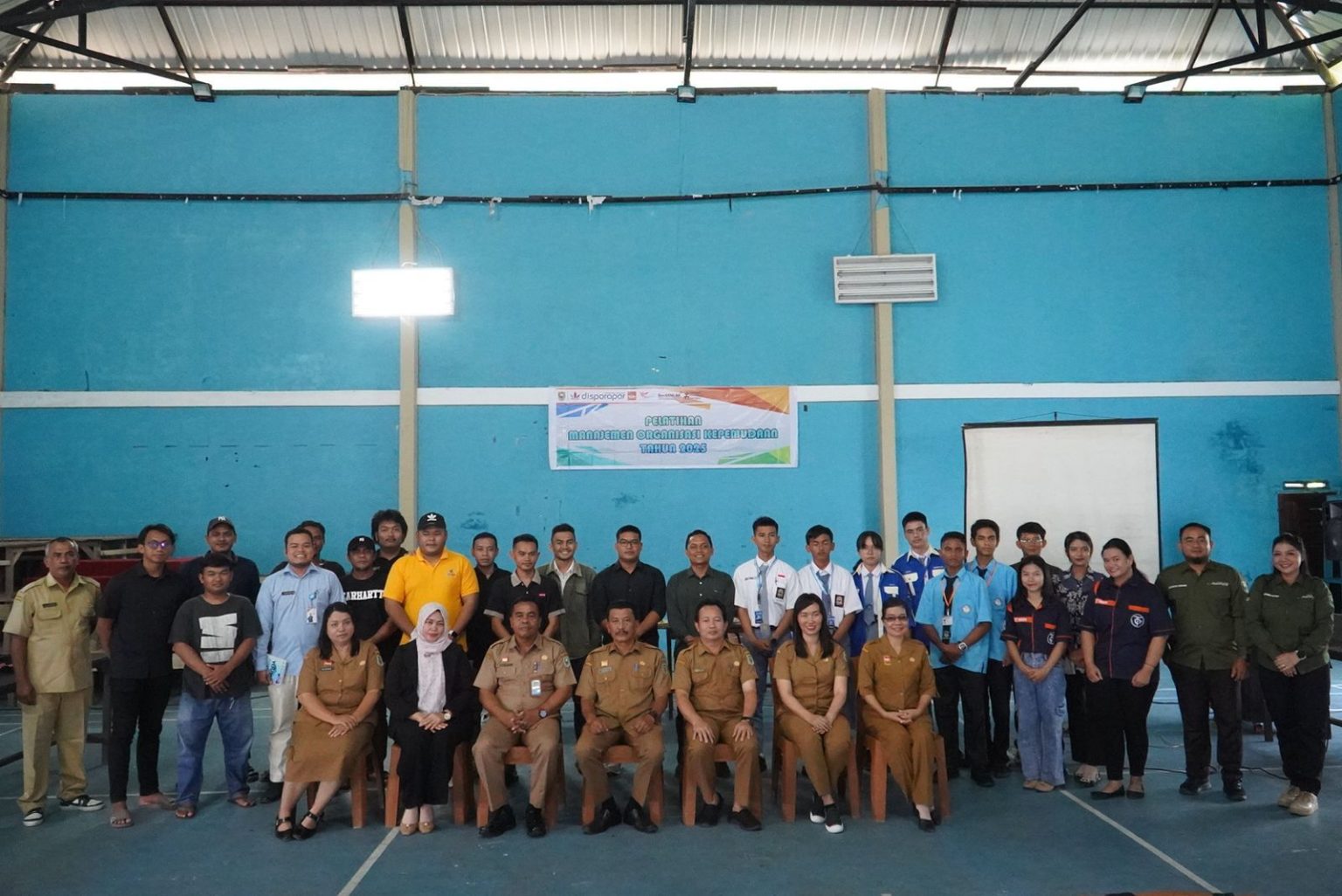 PEMBUKAAN PELATIHAN MANAJEMEN ORGANISASI KEPEMUDAAN KEC. SEKAYAM – DISPORAPAR