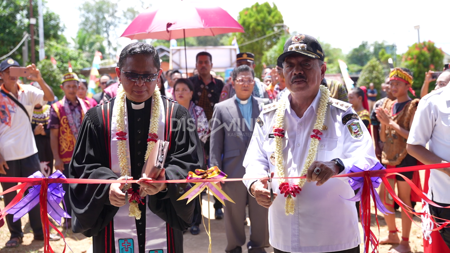 Gereja GAPPIN Jemaat Bunga Bakung Desa Penyalimau Jaya di Resmikan, Ini Pesan Bupati Sanggau