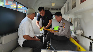 Polres Sanggau Gelar Layanan Kesehatan Gratis untuk Pekerja Transportasi, Wujudkan Kepedulian Sosial Jelang Hari Bhayangkara ke-79