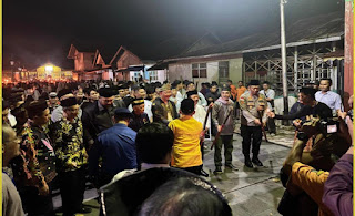Ribuan Warga Meriahkan Pawai Obor Idul Adha 1446 H di Sanggau, Polisi Pastikan Keamanan Kondusif
