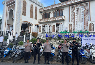 Pengamanan Ketat Polres Sanggau Warnai Ibadah Idul Adha 1446 H di Masjid Agung Al-Mu’awanah