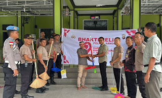 Polres Sanggau Gelar Bakti Religi di Masjid Baiturrahman, Wujud Kepedulian Sosial Memperingati Hari Bhayangkara ke-79