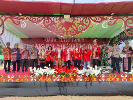 Bupati Sanggau Resmi Buka Gawai Nosu Minu Podi Tingkat Kecamatan Bonti: Simbol Kebersamaan dan Ketahanan Pangan