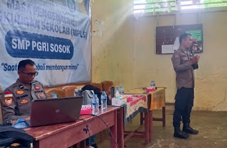 Polsek Tayan Hulu Edukasi Pelajar SMP PGRI Sosok: Bahas Etika Lalu Lintas dan Bahaya Narkotika