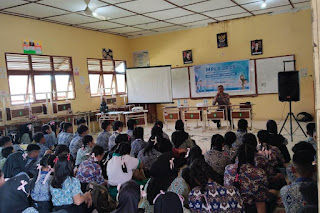 Polsek Kembayan Gencarkan Edukasi Pelajar Baru: Tertib Lalu Lintas dan Bahaya Narkoba Jadi Sorotan