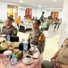 Kabagops Polres Sanggau Hadiri Tradisi Penyambutan Yon TP 833/BD: Kabag Ops Tegaskan Komitmen Sinergitas untuk Ketahanan Pangan
