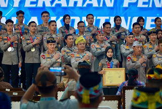 Polres Sanggau Raih Juara Nasional Akun Centang Biru: Bukti Nyata Polri Makin Dekat dengan Masyarakat