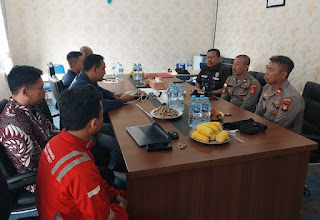 Perkuat Sistem Keamanan Objek Vital, Sat Pamobvit Polres Sanggau Lakukan Sosialisasi PNBP di Beta Gas dan PLTU Sei Batu