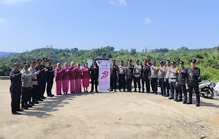 Wujud Syukur dan Kepedulian, Polres Sanggau Gelar Syukuran Hari Bhayangkara ke-79 di TPA Sungai Kosak