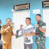 Bupati Sanggau Serahkan Simbolis Bantuan RTLH di Dusun Mangkup