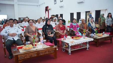 Ketua TP PKK Kabupaten Sanggau Dorong PKK Sanggau Wujudkan Anak Hebat dan Keluarga Sejahtera