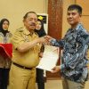 Kantor Pertanahan Sanggau Serahkan 5.395 Sertifikat Tanah Kepada Masyarakat