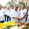 Polri Distribusikan 6 Ton   Beras Menggelar Gerakan Pasar Murah  di Madiun, Sinergi dengan Bulog Tekan Inflasi