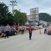 Pemuda Pancasila dan Polsek Sekayam Bagikan Bendera Merah Putih, Kobarkan Semangat Kemerdekaan