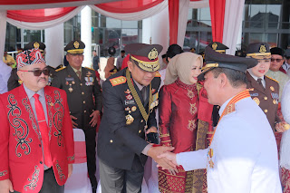 Perkuat Sinergitas, Polda Kalbar Bersama Forkopimda Laksanakan Upacara Peringatan HUT RI ke-80 di Kantor Gubernur Kalbar