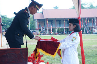Warga Batang Tarang Gelar Upacara HUT ke-80 RI, Kapolsek Ajak Generasi Muda Jaga Persatuan