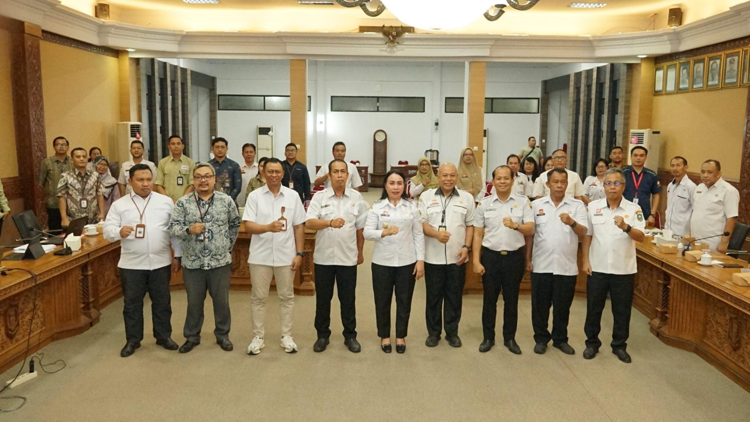 Ikuti Rapat Pleno Semester I TPKAD Kabupaten Sanggau Tahun 2025, Ini Pesan Wakil Bupati Sanggau
