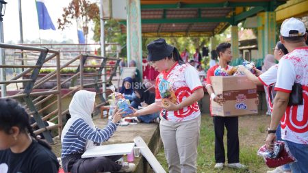 Gebiar HUT ke-80 RI: Wabup Sanggau Dorong Kreativitas Generasi Muda Lewat Lomba Melukis