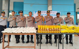 Gerakan Pangan Murah di Tayan Hulu, Polsek dan Bulog Sediakan Sembako Harga Terjangkau