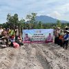Polsek Toba Bersama Petani Tanam Jagung di Demplot 4, Dorong Ketahanan Pangan di Sanggau