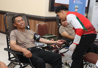 Polres Sanggau Gelar Donor Darah, Rayakan Hari Lalu Lintas Bhayangkara ke-70 dan HUT PMI ke-80