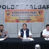 Polda Kalbar Tangkap Empat Penyusup Aksi Masa di Mapolda dan Kantor DPRD Provinsi Kalbar, Bom Molotov serta Senjata Tajam Disita