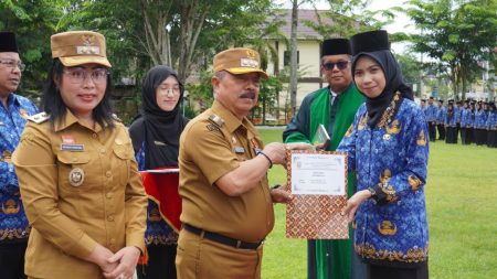 Bupati Sanggau Serahkan 784 SK Pengangkatan PPPK Tahap II