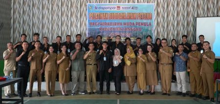 Kegiatan Pelatihan Budidaya Ayam Petelur Bagi Wirausaha Muda Pemula Kab. Sanggau tahun 2025 di Tayan Hilir – DISPORAPAR