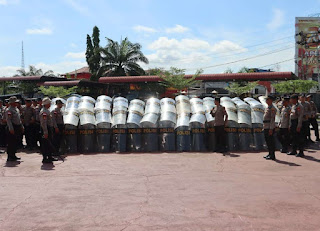 Perkuat Disiplin dan Respons Cepat, Polres Sanggau Gelar Latihan Pleton Kerangka Dalmas Hadapi Potensi Gangguan Kamtibmas