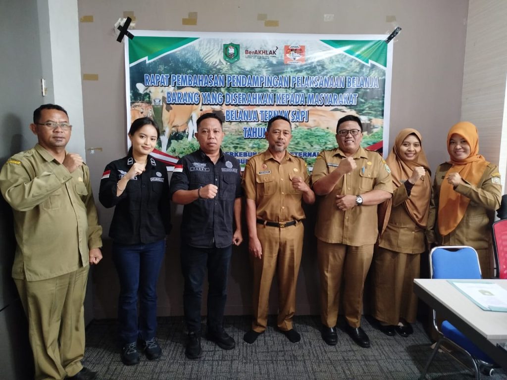 DISBUNNAK SANGGAU MATANGKAN PENDAMPINGAN HUKUM PENGADAAN TERNAK SAPI TAHUN 2025 – DISBUNNAK
