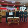 DPRD DAN PEMKAB SANGGAU SEPAKATI LAHIRNYA EMPAT RAPERDA BARU – DPRD Kab. Sanggau
