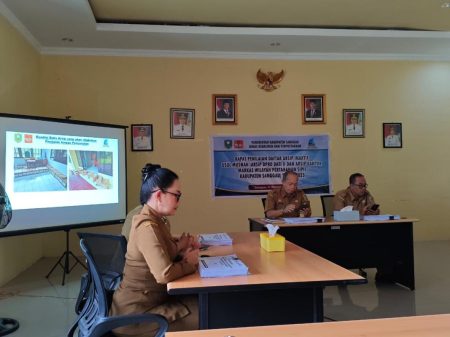 Dinas Kearsipan dan Perpustakaan Kabupaten Sanggau Lakukan Penilaian Arsip Usul Musnah, Pastikan Hanya Arsip Tak Bernilai yang Dimusnahkan