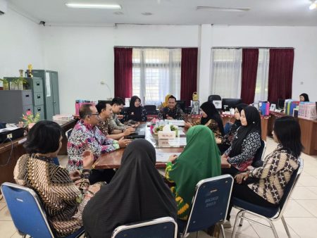 Magang Arsiparis : Membuka Wawasan dan Menyiapkan Arsiparis yang Profesional di Bidang Kearsdipan