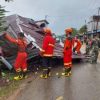 RESPON CEPAT BPBD KABUPATEN SANGGAU TERHADAP KEJADIAN ANGIN KENCANG DI KELURAHAN TANJUNG KAPUAS – BADAN PENANGGULANGAN BENCANA DAERAH