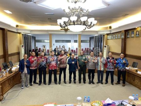 Bupati Sanggau Buka Sidang Gugus Tugas Reforma Agraria (GTRA)