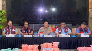 Pengungkapan Pemilik Ekstasi di Tol Lampung, Bareskrim Polri Tetapkan MR sebagai Tersangka Pengungkapan Pemilik Ekstasi di Tol Lampung, Bareskrim Polri Tetapkan MR sebagai Tersangka