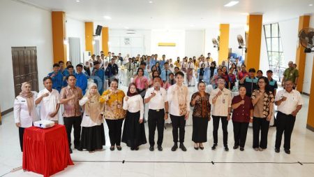 Generasi Bijak Berjejak Digital: Dinas Kominfo Provinsi Kalbar Bersama Dinas Kominfo Kabupaten Sanggau Gelar Edukasi Keamanan Siber