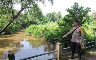 Polsek Batang Tarang Intensifkan Patroli Batingsor, Pastikan Debit Sungai Beruak Tetap Normal Polsek Batang Tarang Intensifkan Patroli Batingsor, Pastikan Debit Sungai Beruak Tetap Normal
