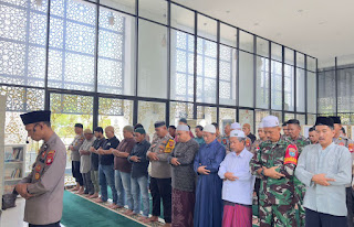 Polsek Entikong Gelar Sholat Ghoib dan Doa Bersama untuk Korban Bencana di Aceh, Sumut, Sumbar dan Erupsi Semeru