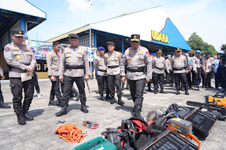 Polri Kerahkan Pasukan ke Aceh, Sumut, dan Sumbar - Percepatan Tanggap Bencana & Dukungan Penanganan Lapangan