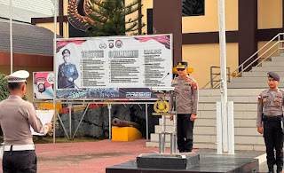 Wakapolres Sanggau Ajak Personel Tingkatkan Kekompakan dan Hindari Pelanggaran Wakapolres Sanggau Ajak Personel Tingkatkan Kekompakan dan Hindari Pelanggaran