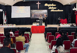 Kapolsek Tayan Hilir Perkuat Sinergi dengan Jemaat Gereja, Ajak Warga Jaga Kamtibmas Secara Bersama-sama Kapolsek Tayan Hilir Perkuat Sinergi dengan Jemaat Gereja, Ajak Warga Jaga Kamtibmas Secara Bersama-sama