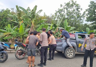 Dua Remaja Tewas dalam Kecelakaan Maut di Jembatan Suban Sekayam, Polisi Imbau Pengendara Tingkatkan Kewaspadaan Dua Remaja Tewas dalam Kecelakaan Maut di Jembatan Suban Sekayam, Polisi Imbau Pengendara Tingkatkan Kewaspadaan