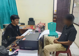 Polsek Sekayam Tangani Dugaan Penggelapan Solar Bus Sekolah, Terduga Akui Perbuatannya Polsek Sekayam Tangani Dugaan Penggelapan Solar Bus Sekolah, Terduga Akui Perbuatannya