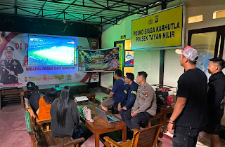 Polsek Tayan Hilir Gelar Nobar Piala Dunia 2026, Bangun Kedekatan dengan Warga Polsek Tayan Hilir Gelar Nobar Piala Dunia 2026, Bangun Kedekatan dengan Warga