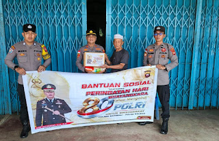 Berbagi di Hari Bhayangkara, Polsek Tayan Hulu Hadirkan Manfaat Nyata bagi Masyarakat Berbagi di Hari Bhayangkara, Polsek Tayan Hulu Hadirkan Manfaat Nyata bagi Masyarakat